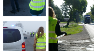 Kolaż zdjęć przestawiający inspektorów WIOŚ i funkcjonariuszy ITD oraz policzy w trakcie czynności kontrolnych pojazdów w ramach akcji Nielegalne Odpady
